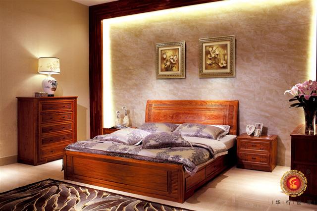 巴花法式大床+巴花奇典五斗柜